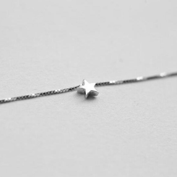 NEW 925 Sterling Silver Simple Star Necklace - Picture 6 of 7